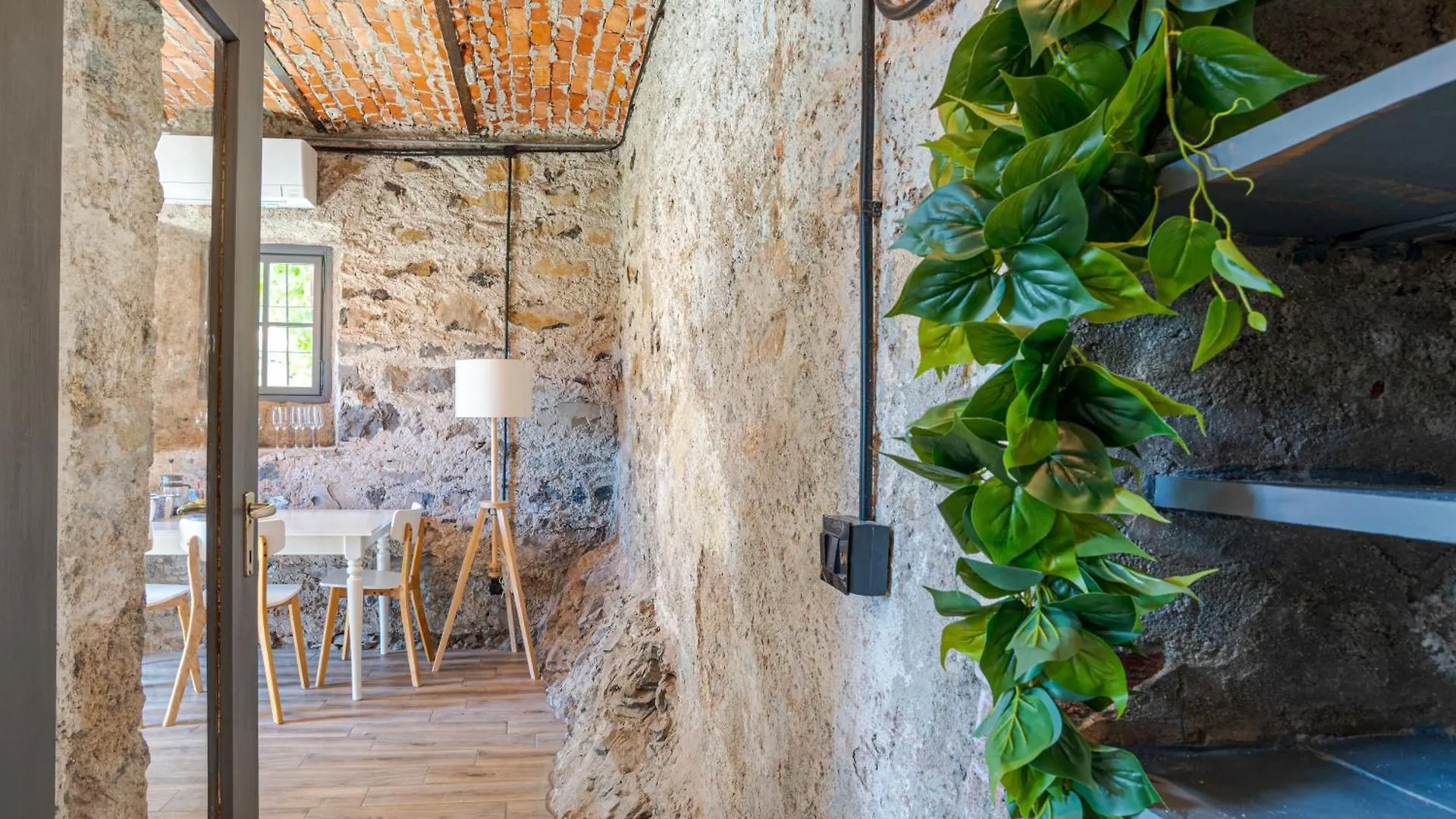 Casa Di Pietra Menaggio Βίλα 0*,