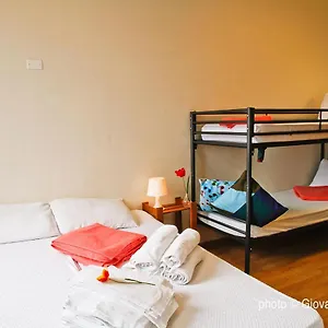 Auberge de jeunesse Santangela &, Menaggio